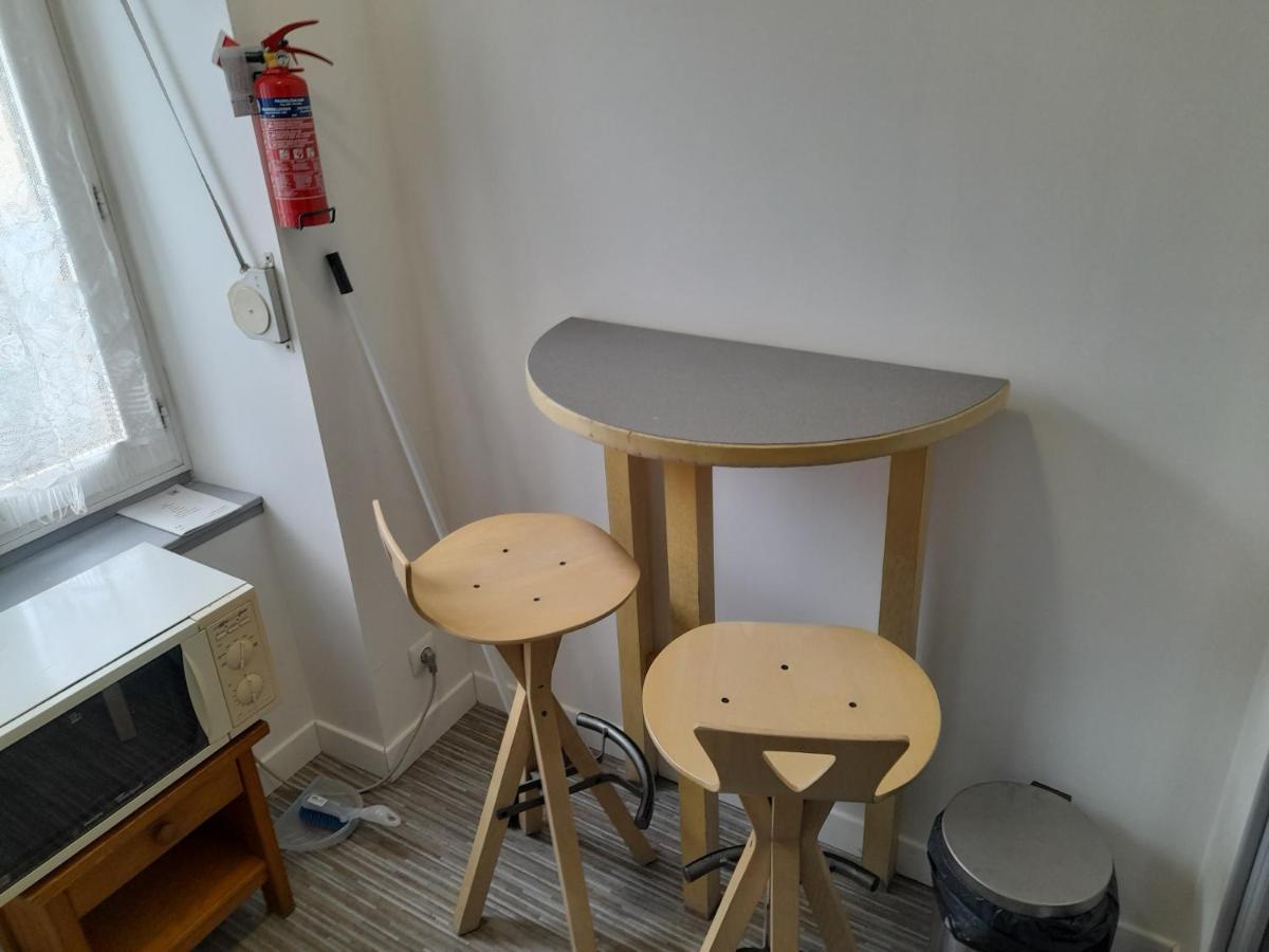 17, Face A La Gare Apartment Ланьон Екстериор снимка