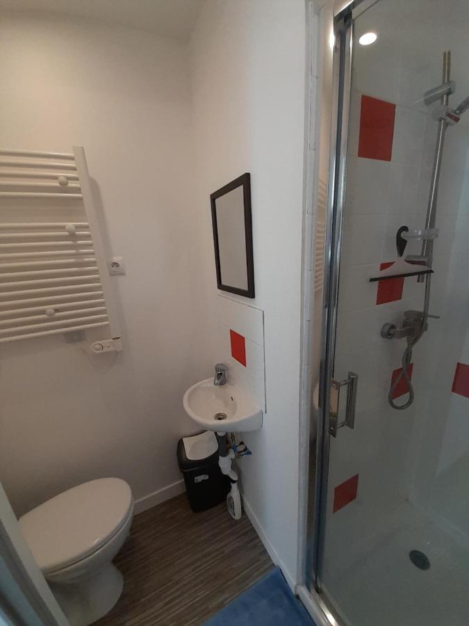 17, Face A La Gare Apartment Ланьон Екстериор снимка