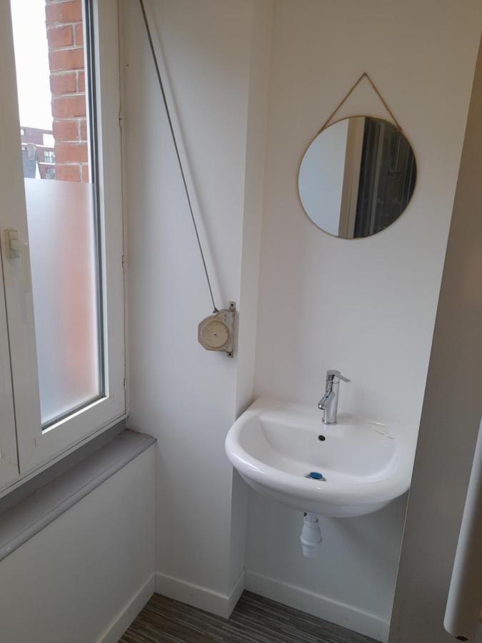 17, Face A La Gare Apartment Ланьон Екстериор снимка